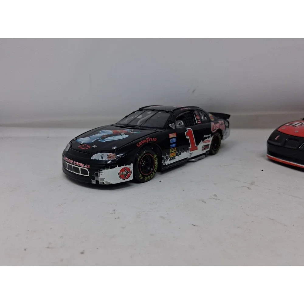 1:24 Action Dale Earnhardt/Coca Cola 1998 Monte Carlo + 1997 Gargoyles Pontiac H